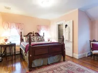 The Coolidge Corner Guest House: A Brookline Bed and Breakfast Hotels in Brookline