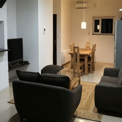 Maisonette 4 Beds with Bath Tsuru Apartments Promo Code