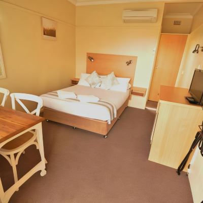 Standard Double Room, 1 Queen Bed, Non Smoking (Standard Double)