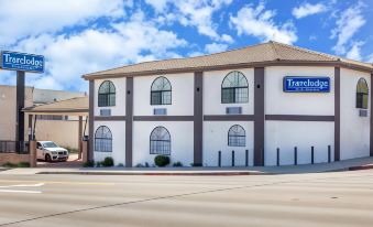 Travelodge by Wyndham Harbor City