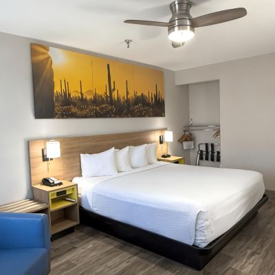 King Room-Mobility Accessible-Non-Smoking Days Inn by Wyndham Yuma Promo Code