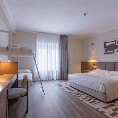 Family Room Palacio Valderrabanos Promo Code