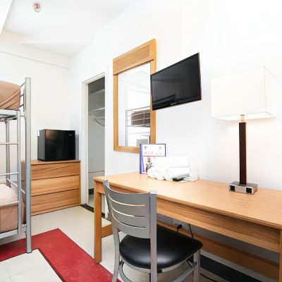 四人房 西區青年國際旅館優惠