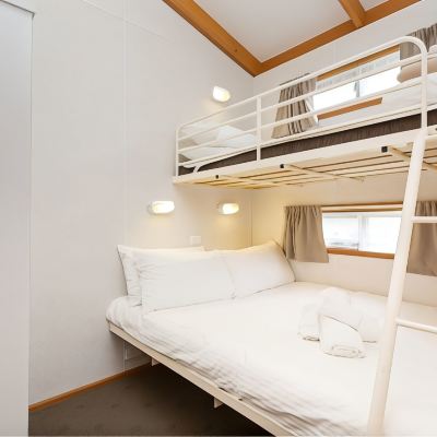 Superior Three-Bedroom Cabin