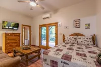 4-Bed/Bath Cabin: Hot Tub, Game Room, Pet-Friendly!