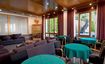 Hotel Sant Antoni - Housity