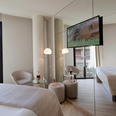 Deluxe Twin Room Hotel Cram Promo Code
