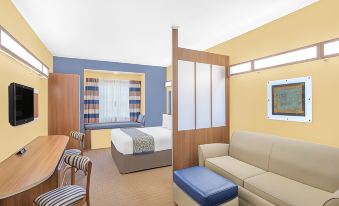 Microtel Inn & Suites by Wyndham Chili/Rochester Airport