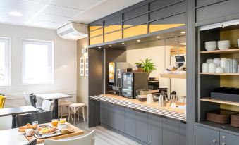 B&B HOTEL Annecy Argonay - Housity