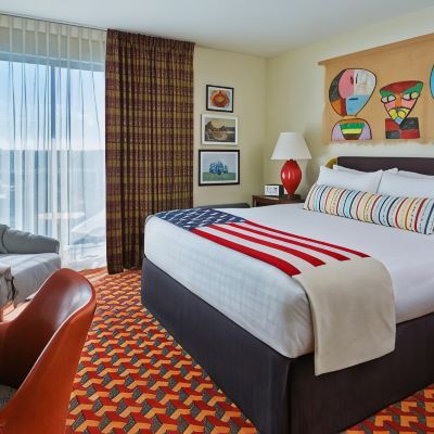 King Room With Roll-in Shower-Mobility Accessible Graduate Tempe Promo Code