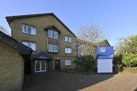 Travelodge Staines โรงแรมใน