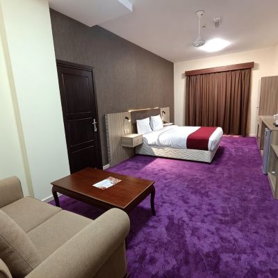 Deluxe King Room Royal Hotel Promo Code
