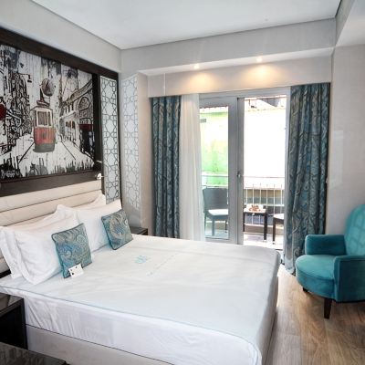 Standard Double Room with Balcony Mukarnas Taksim Hotel Promo Code