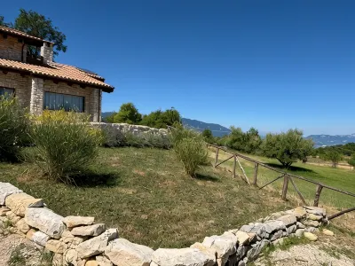 Villa in Majella National Park near the Celestine hermitages. Ξενοδοχεία στην πόλη 