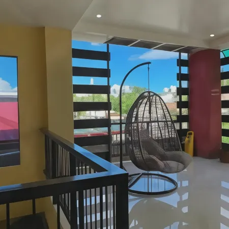 Casa Preciosa Moalboal Inn