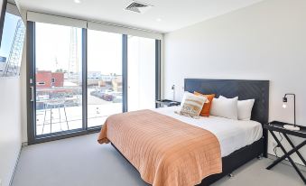 Indulge Apartments - City View Penthouses