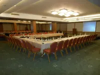 Nuzhet Hotel