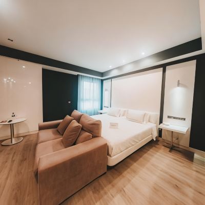 套房 馬拉加諾斯特魯姆機場酒店優惠