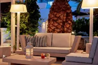 Mr and MRS White Paros