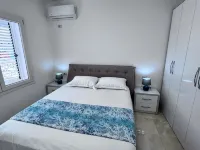White Luxury Apartment Hotels in 