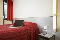 Première Classe Perpignan Sud