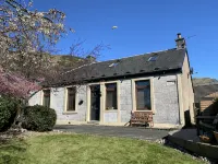 Luxury cottage, hot tub and wood burner, ideal for families celebrations. Hôtels à : 