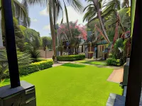 Copperwood Hotel and Conferencing Hotele w: 
