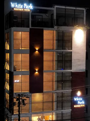 White Park Boutique Hotel 住宿飯店