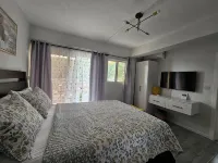 Coastal Apartment- Welcoming Apartment Overlooking Soufriere Town. Ξενοδοχεία στην πόλη 