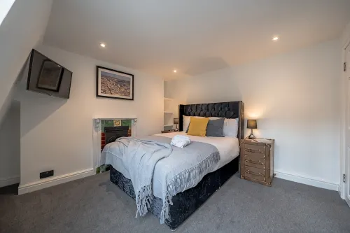 Stunning Bath Home Sleeps 12 ~ Ideal for Hen/Stags