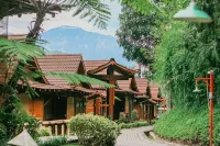 The Onsen Hot Spring Resort Отели в г. 