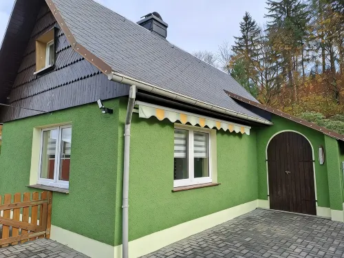 Vacation home Hirschturmblick- Cozy vacation home with terrace and playground
