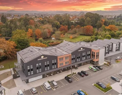 Hidden Lake Hotel & Apartments Hotels in 