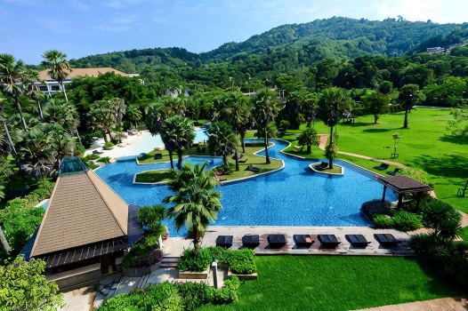 Naithonburi Beach Resort