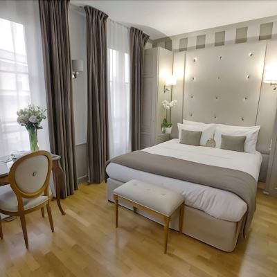 Connecting Family Room Eiffel Trocadéro Promo Code