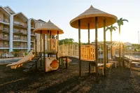 Grand Crowne Resort