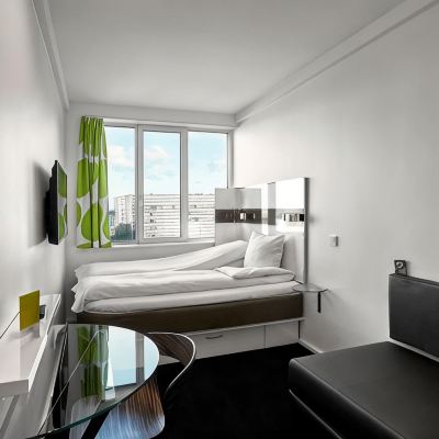 Large Double Room Wakeup Copenhagen Bernstorffsgade Promo Code