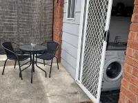 Cosy Private Studio فنادق في باثرست