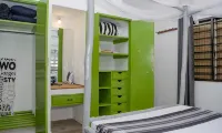 Diani Reef Beach Hive 1 - 350m to the beach のホテル