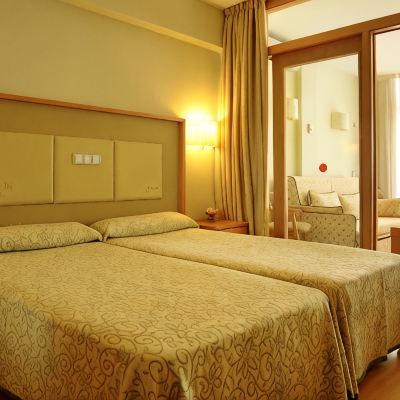 2Adults Evenia Olympic Suites Promo Code