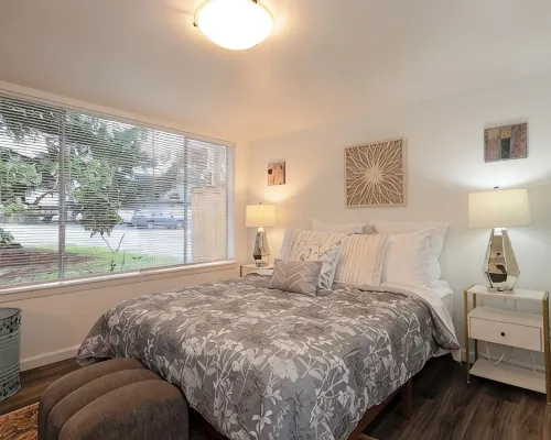 Spacious Retreat House Only 12 Miles from Seattle & Minutes 2 SeaTac Airport ベリアンのホテル