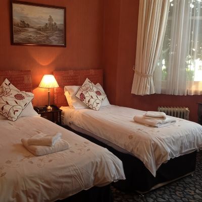 Twin Room Ensuite Ascot House Promo Code