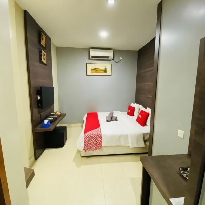 Bilik Superior Kupon OYO 89593 CT Hotel