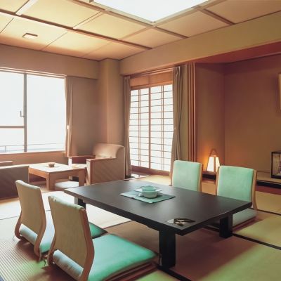 和風ルーム(西ウイング) ゆめみの宿観松館 クーポン