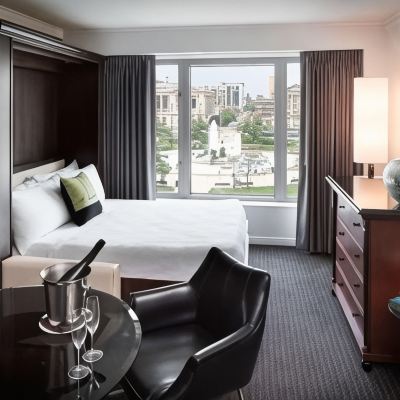 1 King 1 Bedroom Corner Suite-950 Sq Ft The Logan Philadelphia, Curio Collection by Hilton Promo Code