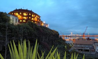 Aparthotel El Galeón - Housity