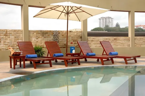 Oriental Crystal Hotel