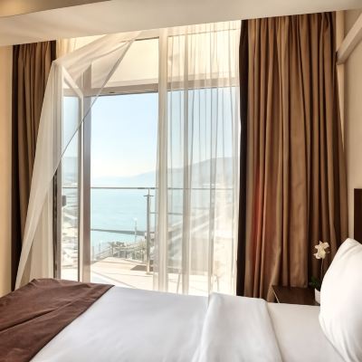 Superior Apartment with Sea View Prestige Promo Code
