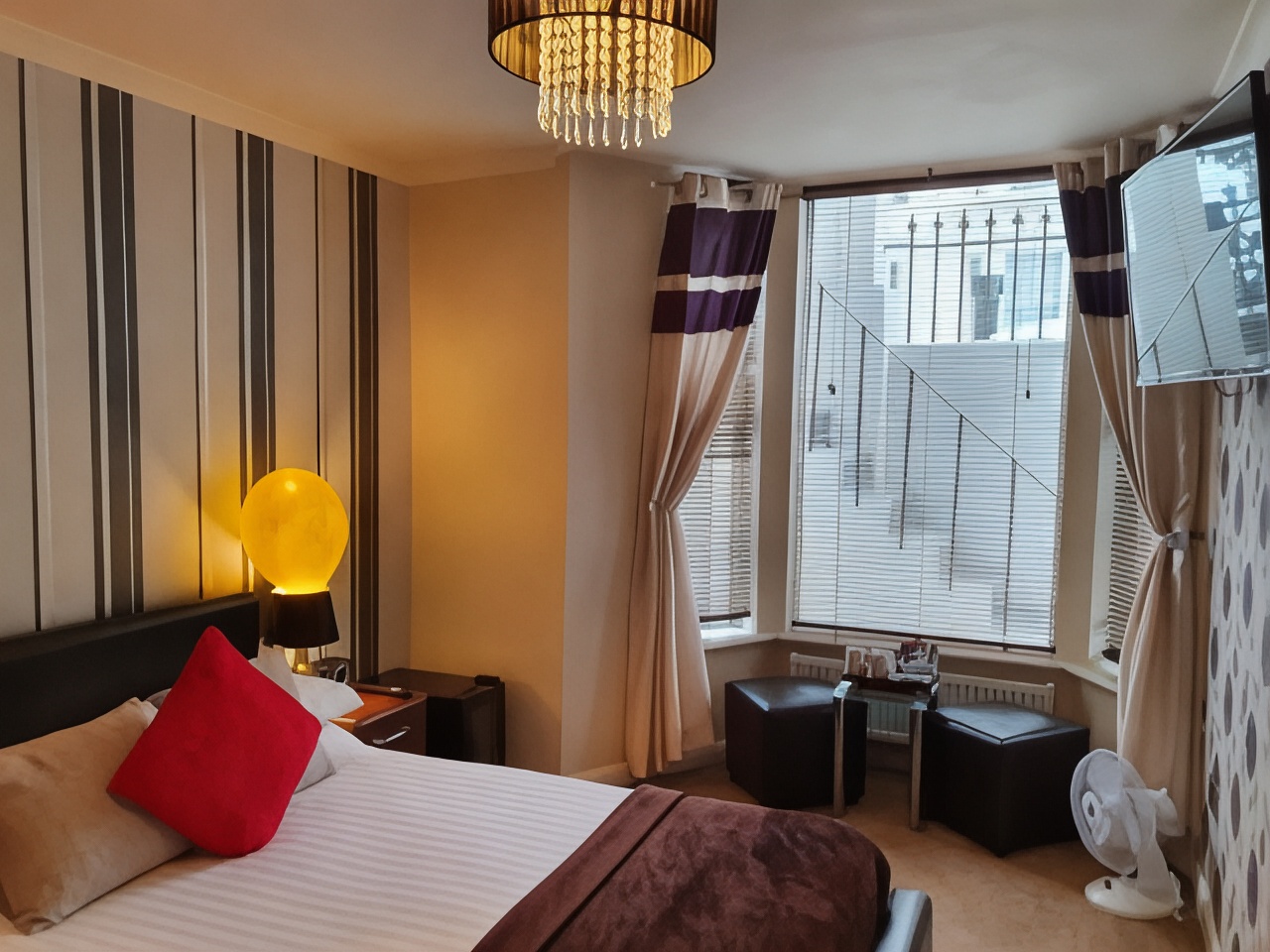 双人房（连通浴室）