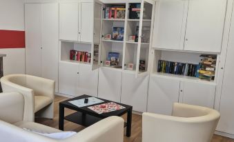 1, 2, sleep Hostel Nürnberg Messe - Housity